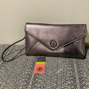 Authentic Silver Tory Burch Wristlet Clutch
